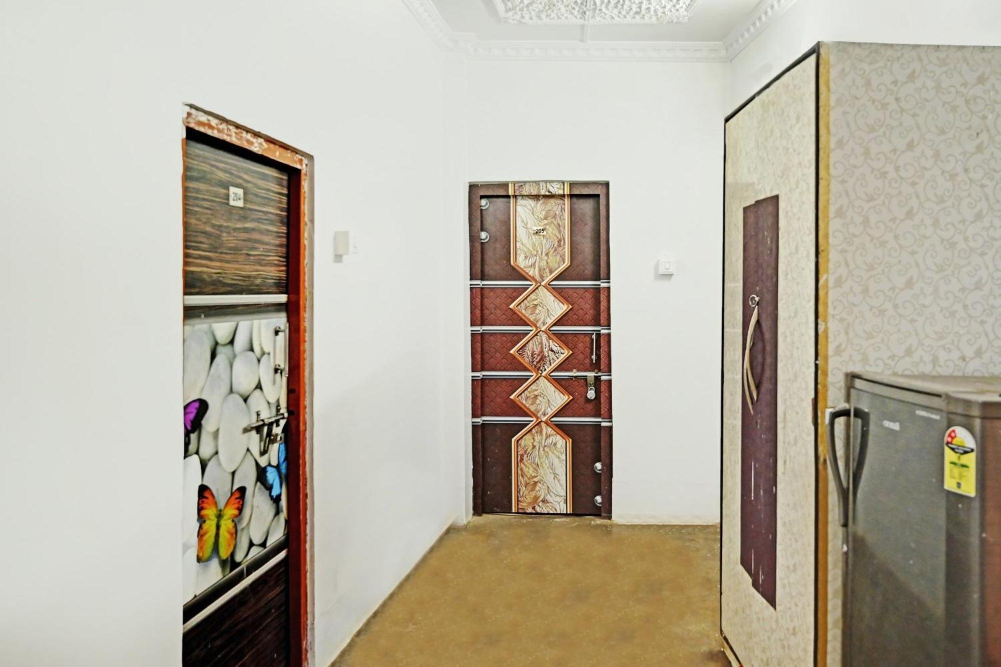 Hotel O Om Shanti Inn コルカタ エクステリア 写真